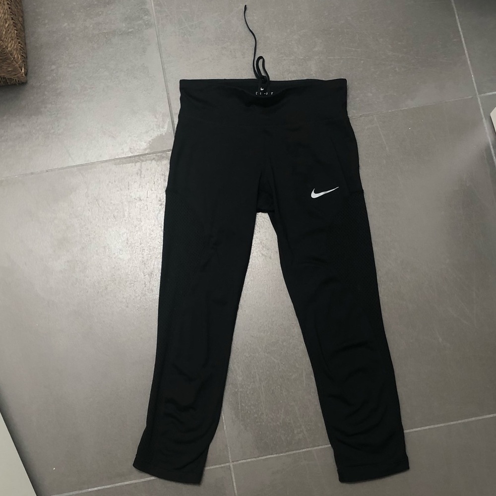 Nike dry fit leggings size S